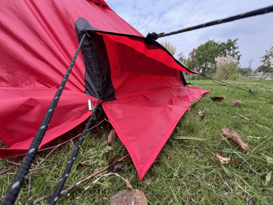 Палатка TALBERG Norga 3, двухместная, с выходом под трубу, красный цвет